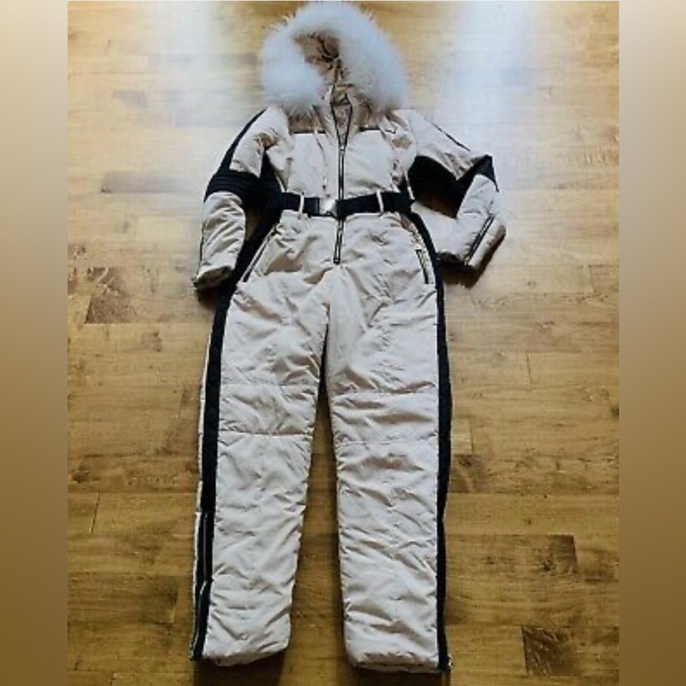 Onesie ski suit size extra large